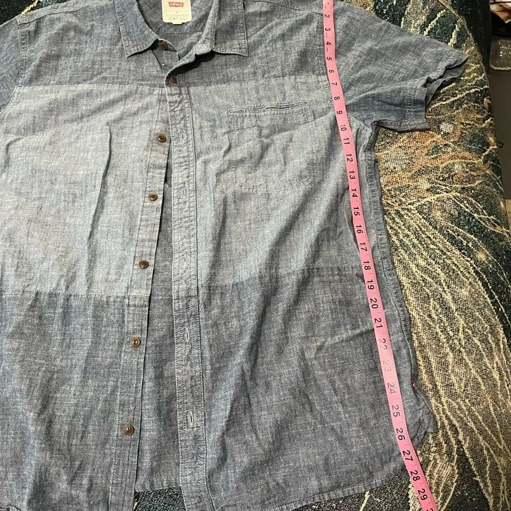 Levi’s Two-Toned Blue Grey Button-Up Shirt Sz XL Vintage Casual Workwear Classic